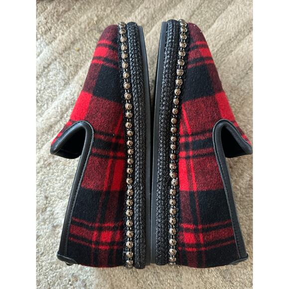 Chelsea & Violet Red Black Plaid Faux Fur Slip-On Studded Slippers Size 6 New - Picture 4 of 8